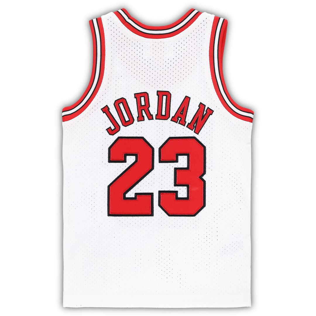 Chicago Bulls Michael Jordan Mitchell & Ness Toddler 1997/98 Hardwood Classics Authentic Jersey - Red