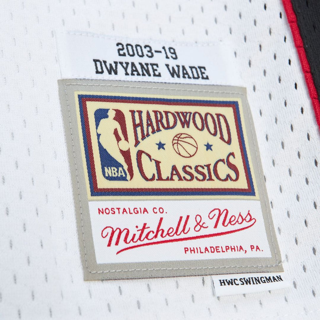Miami Heat Dwyane Wade Mitchell & Ness Unisex Hall Of Fame Class Of 2023 Throwback Swingman Jersey - White