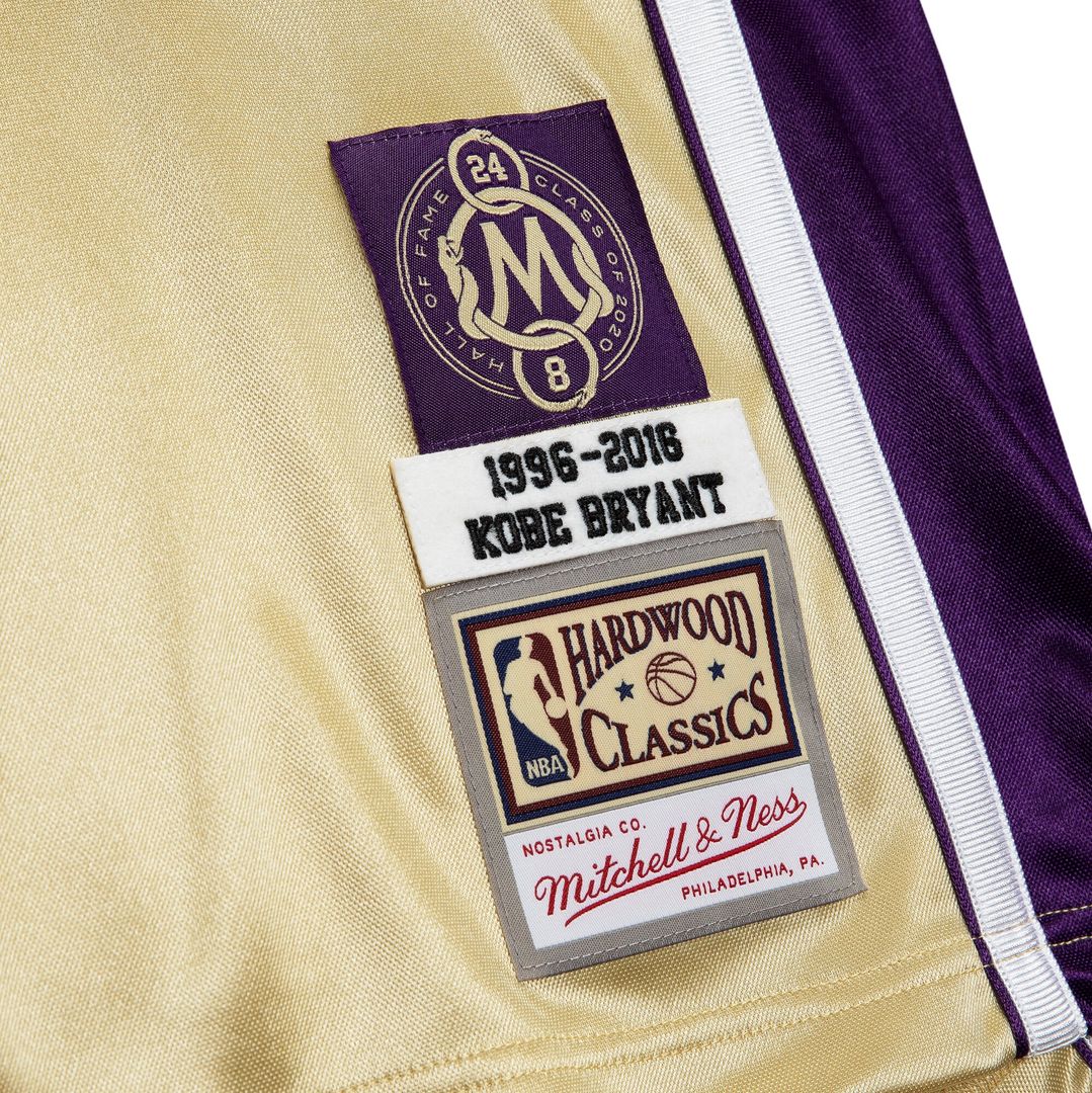 Los Angeles Lakers Kobe Bryant Mitchell & Ness Hall Of Fame Class Of 2020 #8 Authentic Jersey - Gold