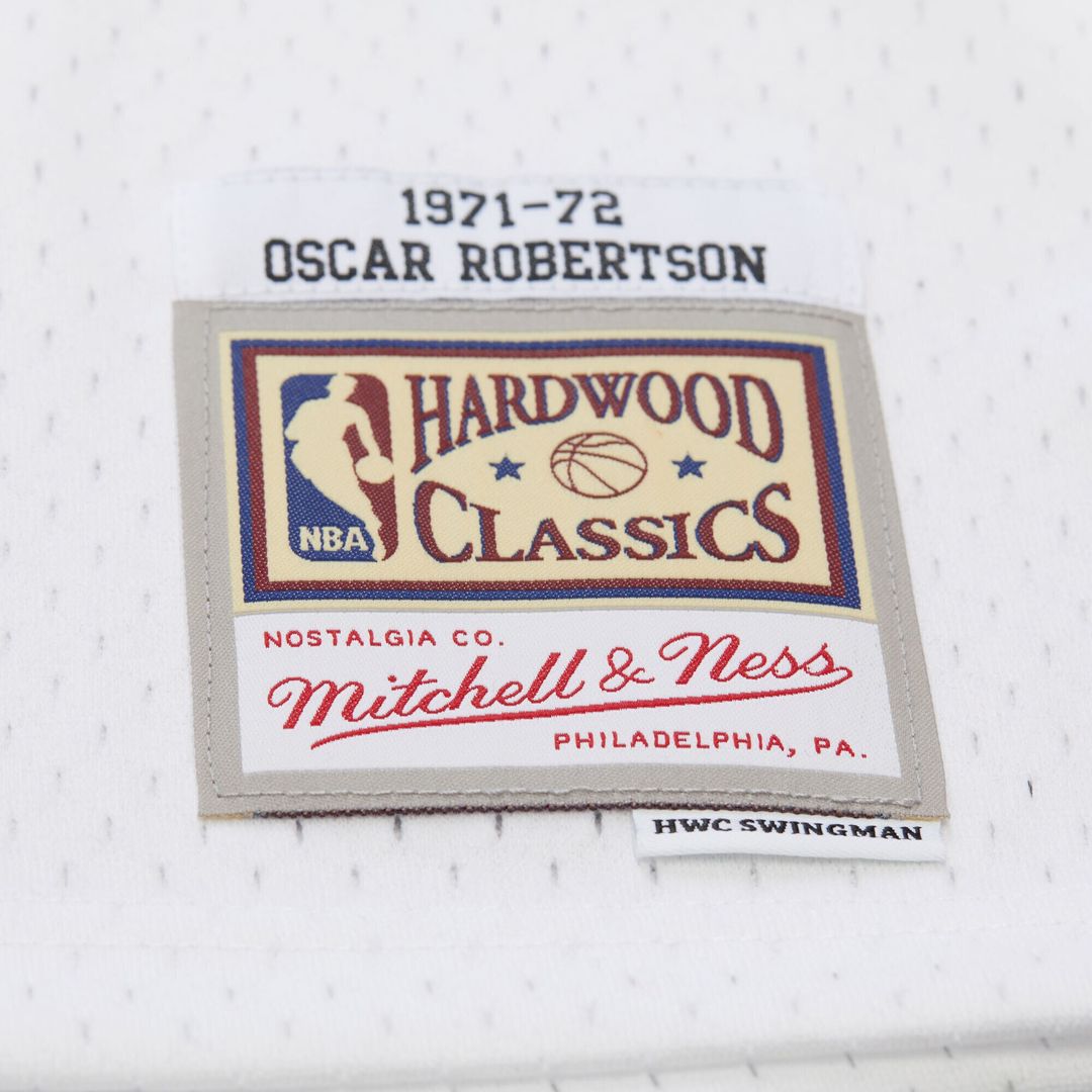 Milwaukee Bucks Oscar Robertson Mitchell & Ness Hardwood Classics Swingman Jersey - White